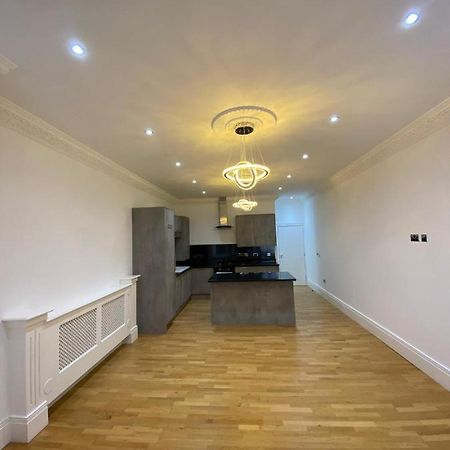 Luxury Apartment Apt4 ولفرهامبتون المظهر الخارجي الصورة