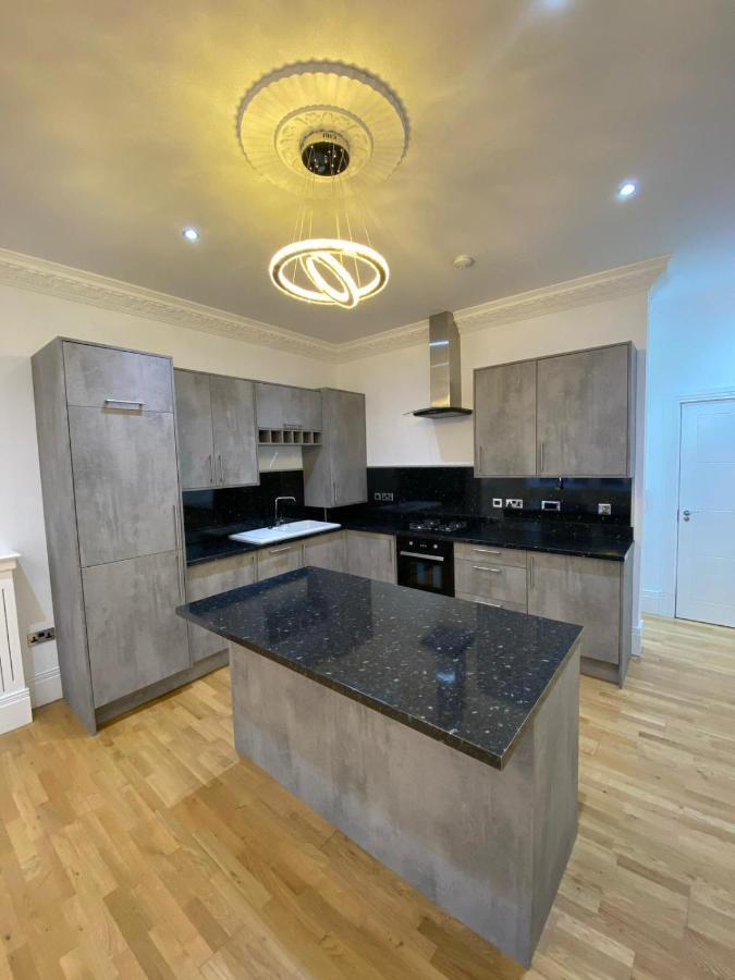 Luxury Apartment Apt4 ولفرهامبتون المظهر الخارجي الصورة